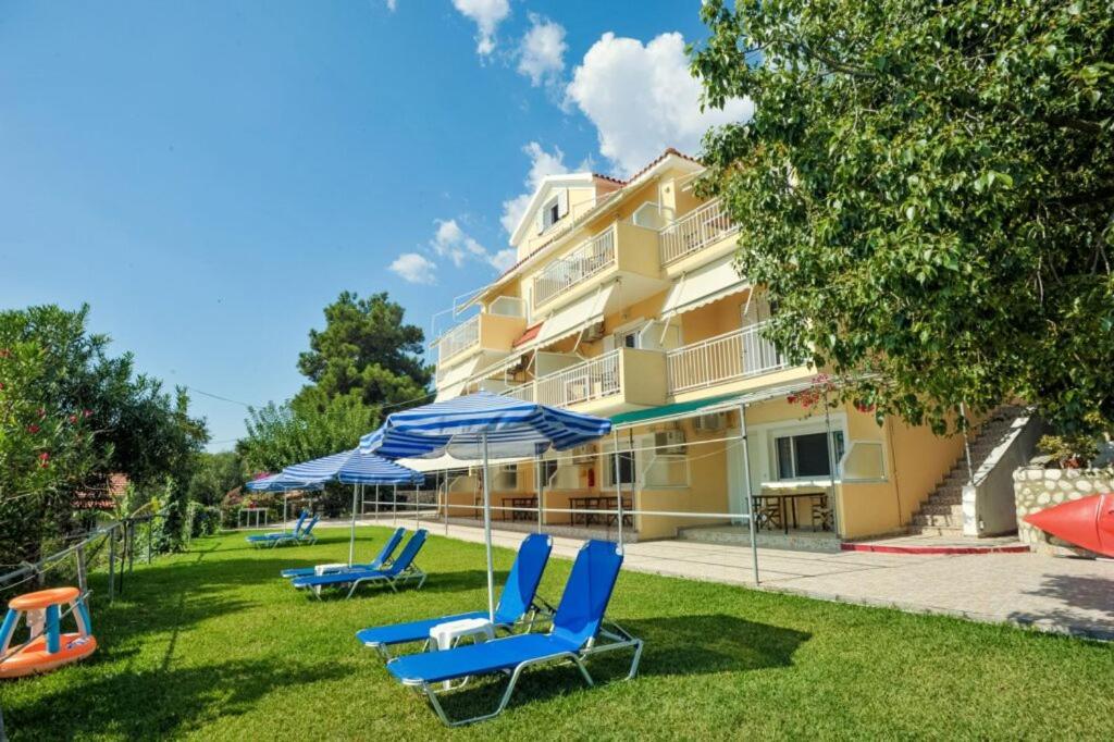 Rosa'S Beach Studios Lourdata  Exterior photo